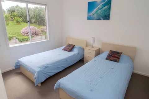 Ocean Sounds - C Tourism 8