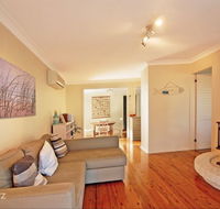 Hayes Beach House - C Tourism