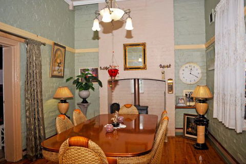 Must Love Dogs B&B And Self-Contained Cottage - C Tourism 8