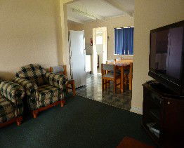 Alonga Waterfront Cottages - C Tourism 1
