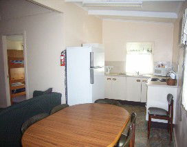 Alonga Waterfront Cottages - C Tourism 2