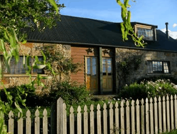 Daisy Bank Cottages - C Tourism