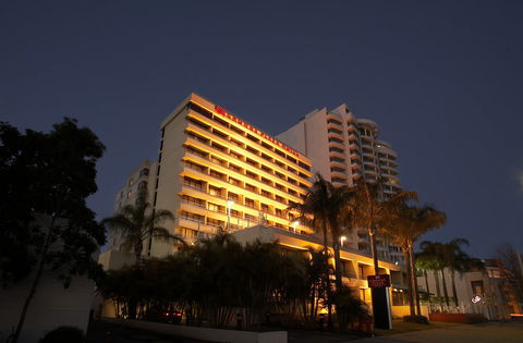 Crowne Plaza Perth - C Tourism 4