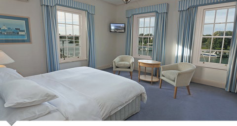 Oscars Waterfront Boutique Hotel - C Tourism 1