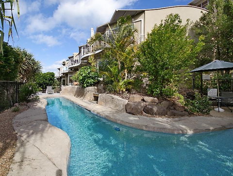 Andari Luxury Apartments - C Tourism 0