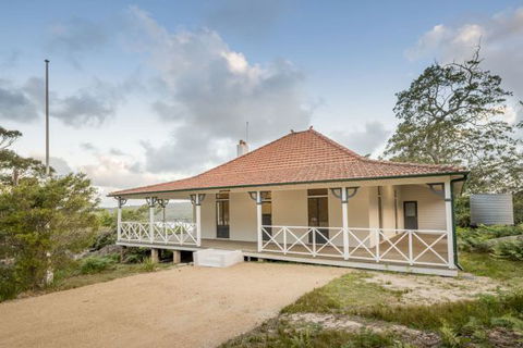 Hilltop Cottage - C Tourism 0