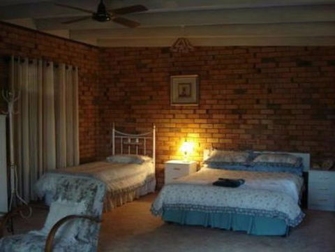 Pamela's Retreat - C Tourism 0