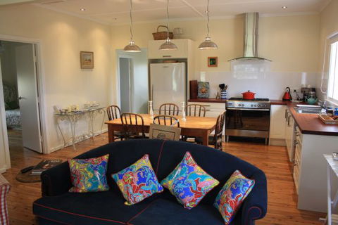 Rabbiter's Hut - C Tourism 2