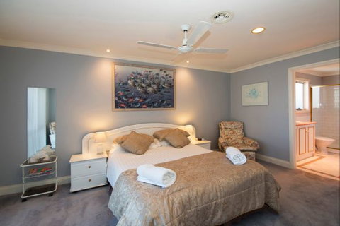 Ocean Manor Bed And Breakfast - C Tourism 1