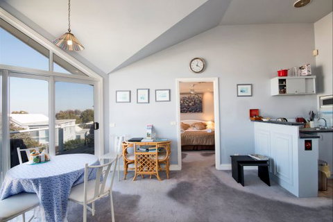 Ocean Manor Bed And Breakfast - C Tourism 6