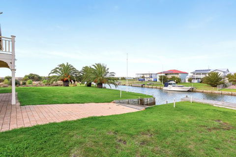 34 Janz Avenue - C Tourism 9