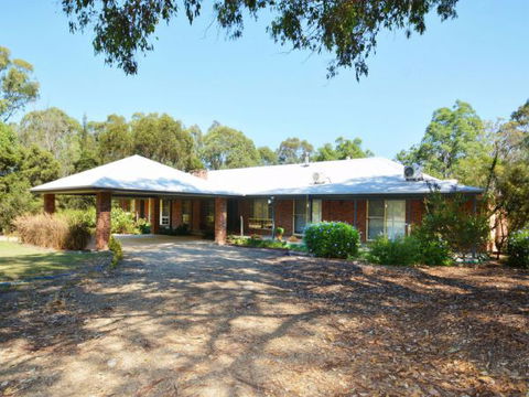 Abelia House - C Tourism 0