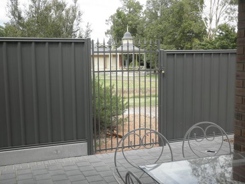 C&C's Bed And Breakfast - C Tourism 10