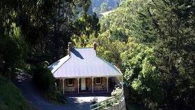 Bishops Adelaide Hills - C Tourism 0