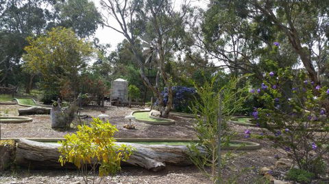 Padthaway Caravan Park - C Tourism 3
