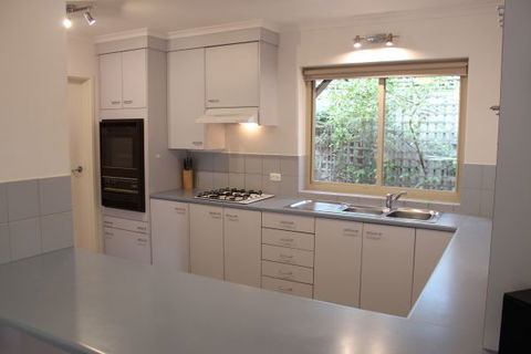 Adelaide Serviced Accommodation - Childers House - C Tourism 3