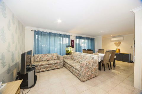 Alpha Homestay - C Tourism 4