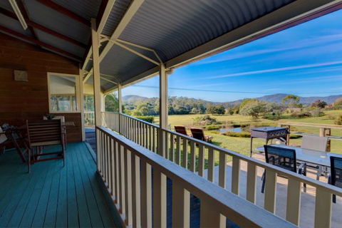 All About Me Bed And Breakfast - C Tourism 6