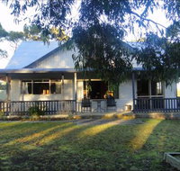 Arties Cottage Accommodation - C Tourism