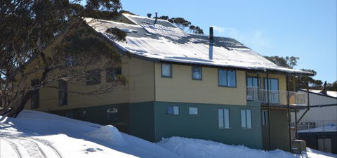 Arrabri Ski Club Hotham - C Tourism 0