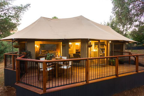Beechworth Wildlife Stays - C Tourism 0