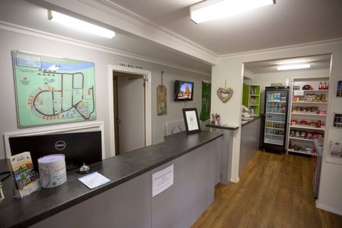 Bright Freeburgh Caravan Park - C Tourism 7