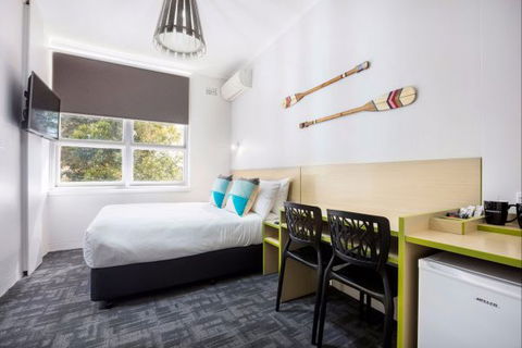 Caringbah Hotel - C Tourism 5