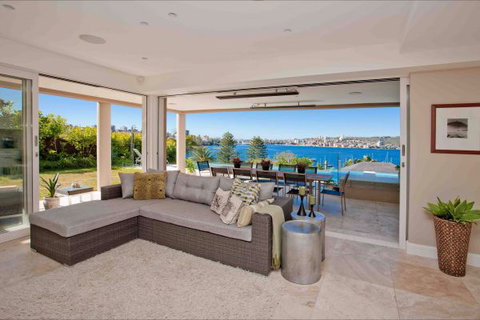 Deep Blue - C Tourism 9