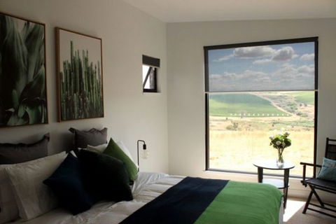 Dragonfly Cottages - C Tourism 0