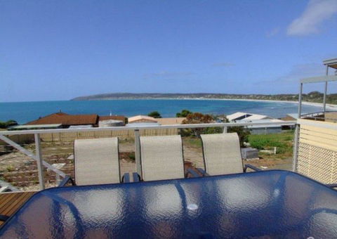 Elanora Emu Bay - C Tourism 0
