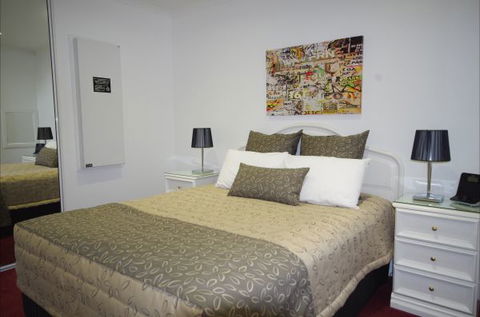 Ensenada Motor Inn And Suites - C Tourism 5