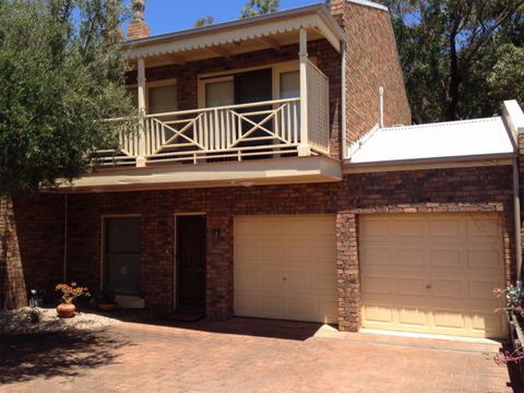 Flinders Beach Retreat Queenscliff - C Tourism 1