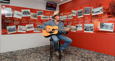 Goldfields Hotel And Finnigan's Rest - C Tourism 1