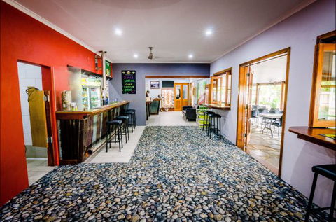 Goldfields Hotel And Finnigan's Rest - C Tourism 5