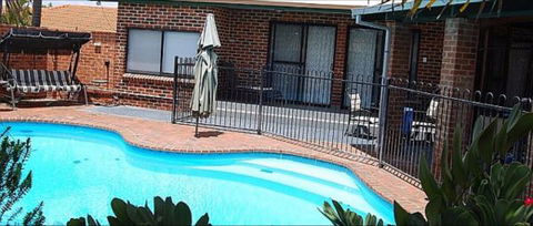 Karina Mews B&B - C Tourism 0