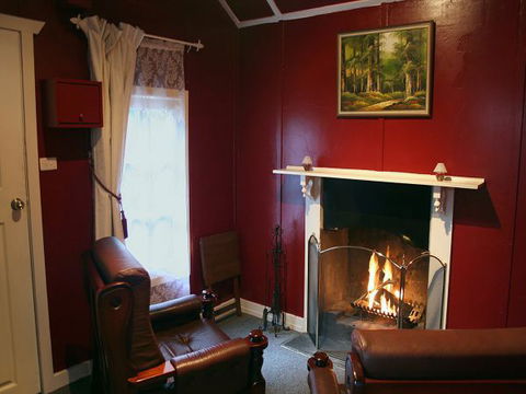 Lotus Lodges: Hush Cottage & Charmed Cabin - C Tourism 2