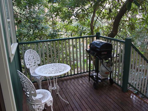 Lotus Lodges: Hush Cottage & Charmed Cabin - C Tourism 5