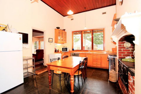 Lochinver Farm Homestead And Cottages - C Tourism 3