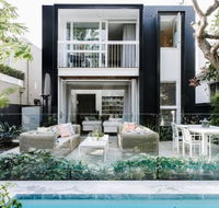 Luxico - Pearce Street - C Tourism