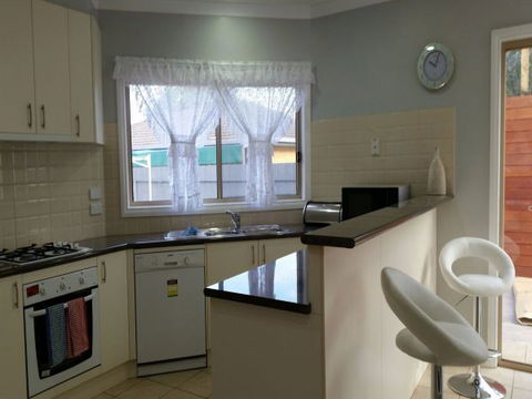 Numurkah Self Contained Apartments - C Tourism 5