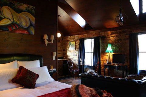 Ottery Cottage - C Tourism 0