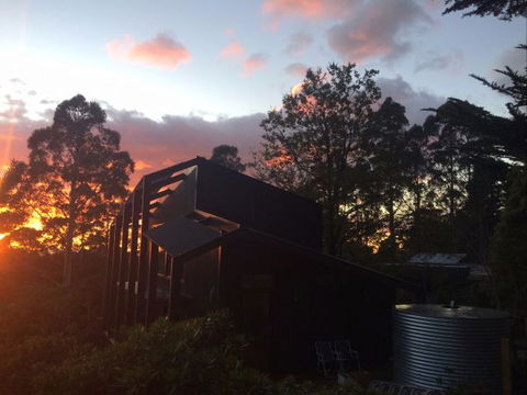 Pipeline Chalet Mt Wellington - C Tourism 0