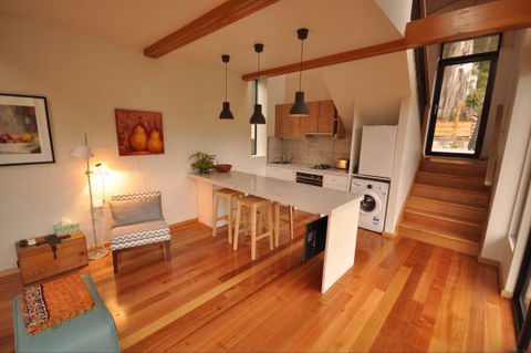 Pipeline Chalet Mt Wellington - C Tourism 5