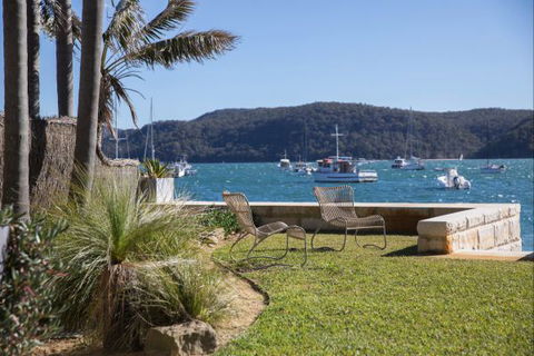 Pittwater Beach House - C Tourism 1