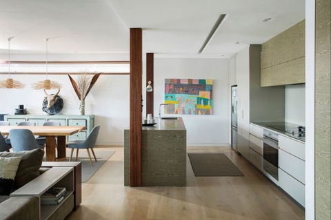 Pittwater Beach House - C Tourism 3