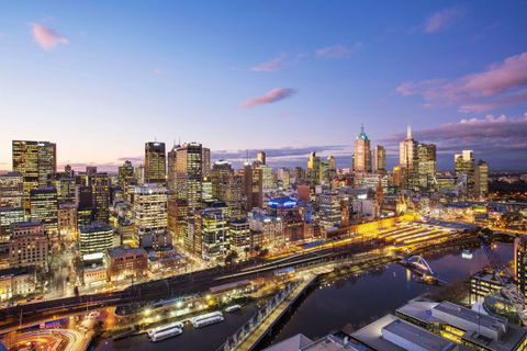 Platinum Apartments At Freshwater Place Southbank - C Tourism 9