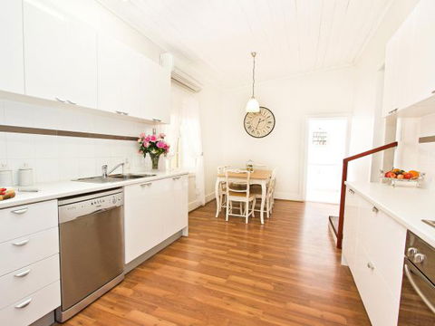 Queen's Cottage Barossa Valley - C Tourism 4