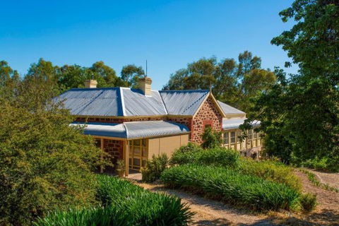 Red Gum Retreat - C Tourism 1