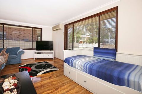 Sandy Toes Beach House - C Tourism 0