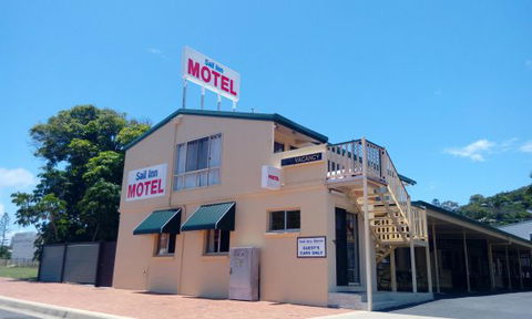 Sail Inn - Yeppoon - C Tourism 1